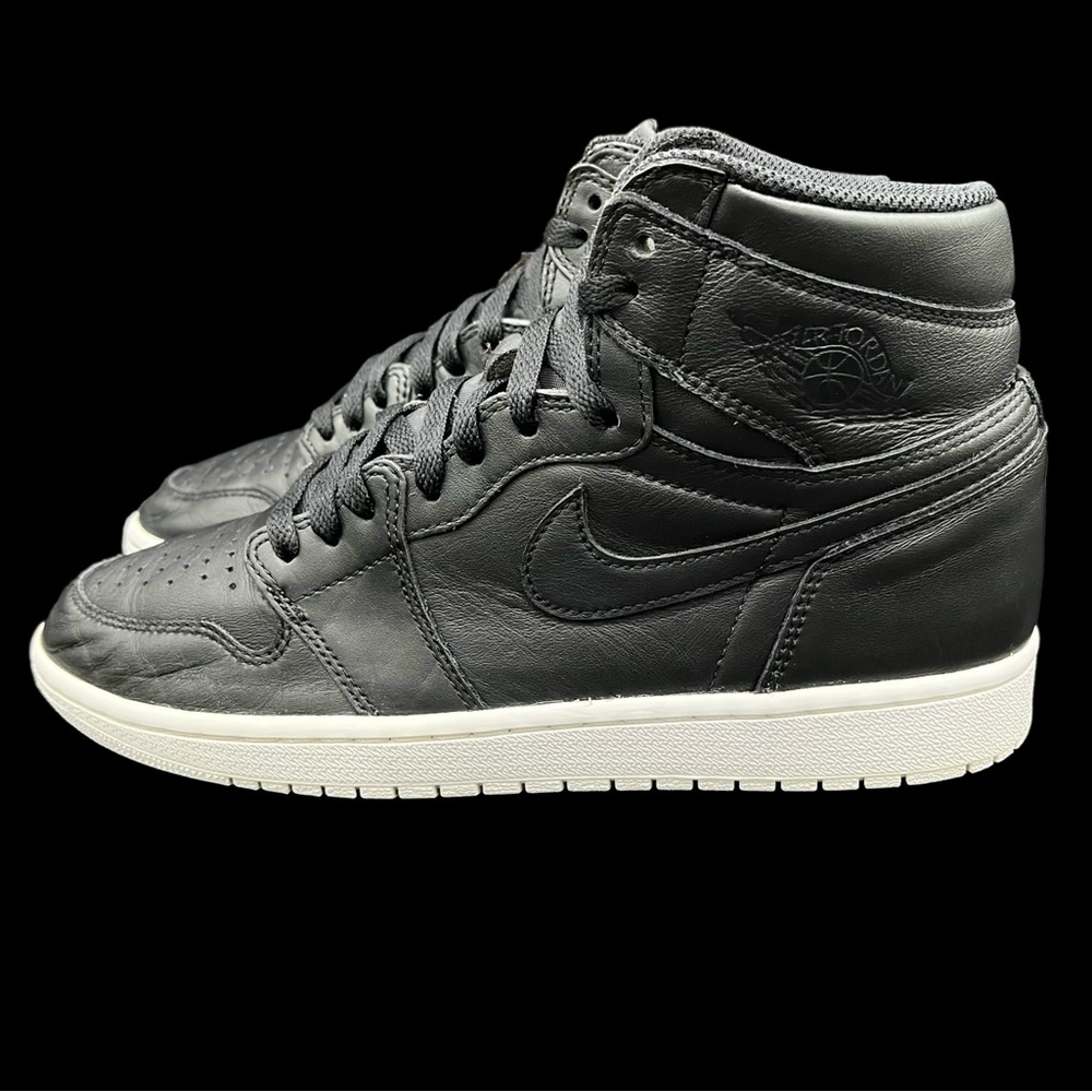Nike Air Jordan 1 Retro Cyber Monday Mens size 9